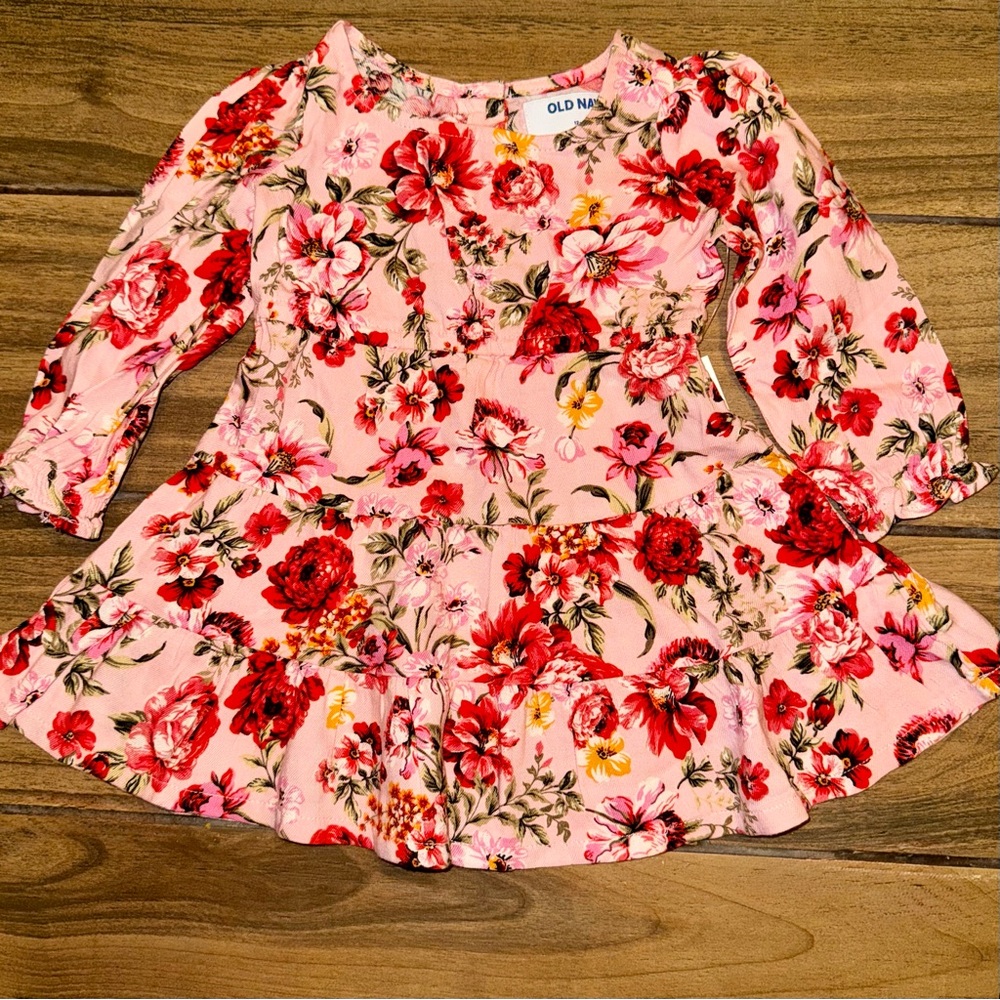 Old Navy Long Sleeve Sz 5T Pink dress with Red/White flowers & touches of green